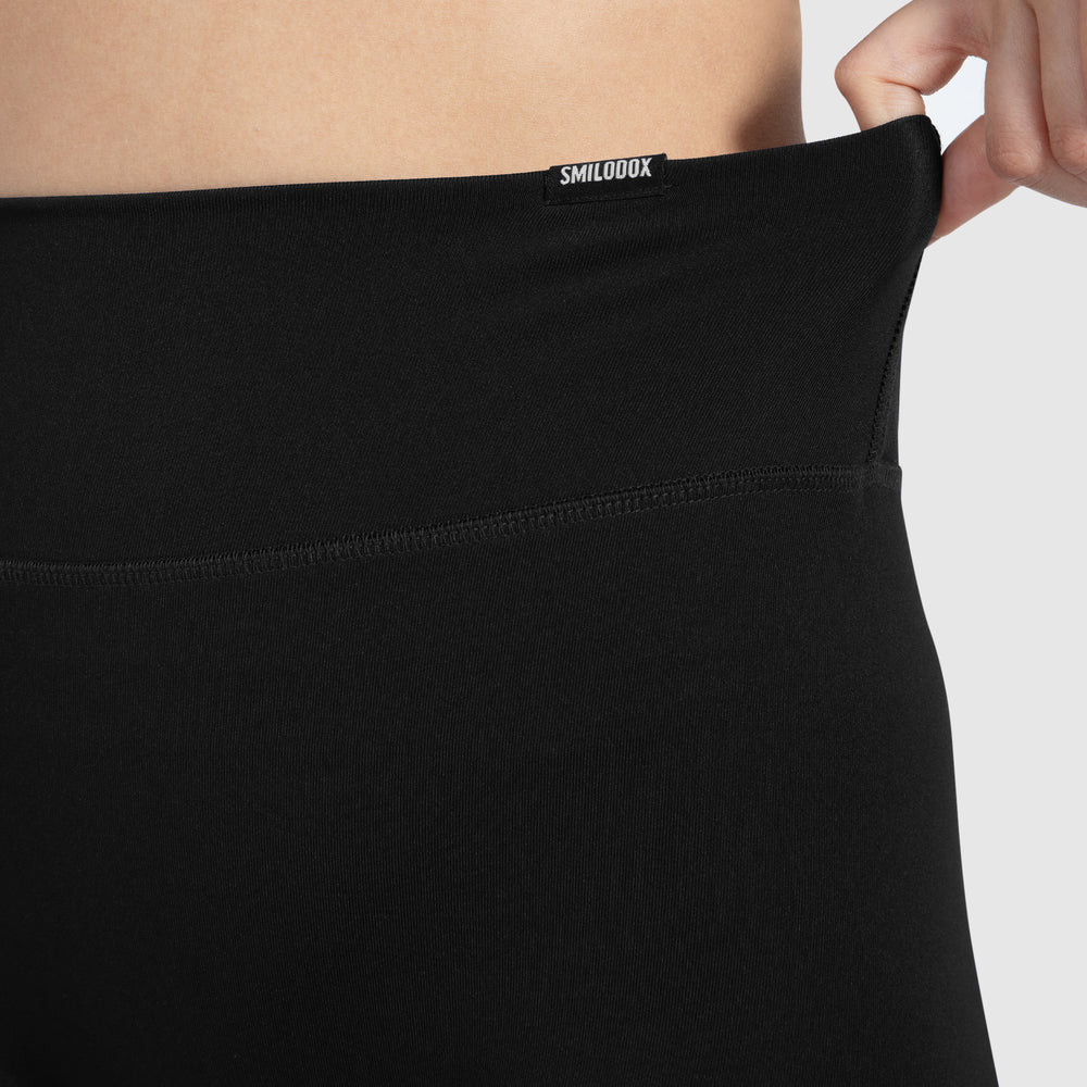 Etty Shorts