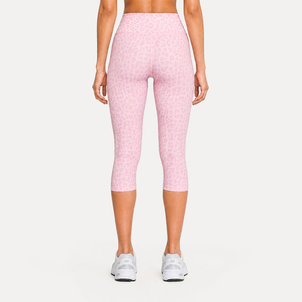 LEO Capri Leggings Velvara
