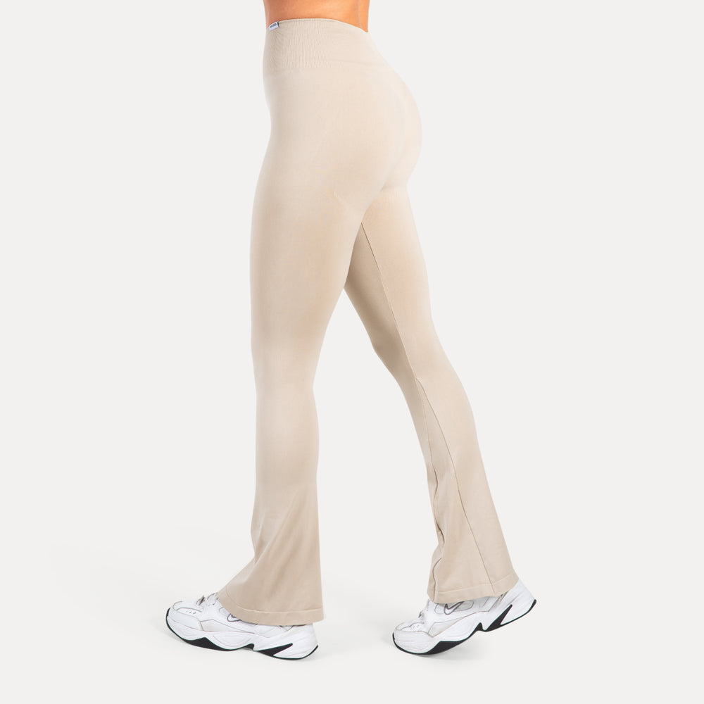 Oriana Seamless Bell Bottom Leggings
